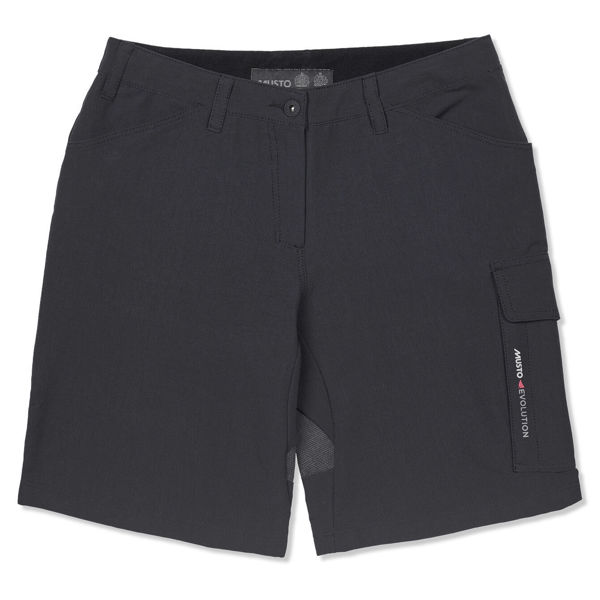 Evo performance Uv Short FW: Questi shorts UV Evolution Performance Donna sono uno dei modelli più venduti, realizzati in tessuto leggero ed elasticizzato per un'incredibile libertà di movimento e tempi di asciugatura rapidissimi.