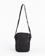 La No Idea Pouch Lezard è una tracolla minimalista in pelle sintetica, dotata di varie tasche con zip e tracolla