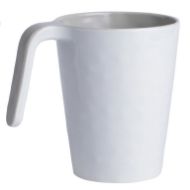 La mug di melamina Summer è una tazza resistente e impilabile per caffè, birra, cappuccinoLa mug di melamina Summer è una tazza resistente e impilabile per caffè, birra, cappuccino