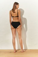 Slip bikini hipster con sofisticate pieghe in vita. Maryan Mehlhorn