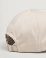 Cappellino Gant in 100% cotone con il classico stemma GANT ricamato 