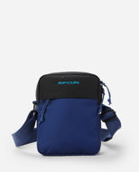 La borsa No Idea Pouch Eco è un'ottima scelta per i viaggi di surf nelle località più remote