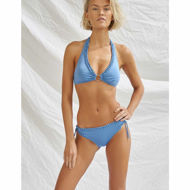 Top bikini con scollo all'americana con lacci larghi, anello decorativo sullo scollo e coppe in schiuma. Art.7607 214