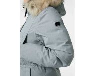 Parka da donna imbottito e completamente impermeabile dalla silhouette femminile.