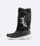 Le Seaboot 700 stanno reinterpretando le calzature protettive per il mare. Il design estremamente leggero e flessibile offre un'agilità e una manovrabilità da sneaker, proteggendo al contempo i tuoi piedi dagli agenti atmosferici. 